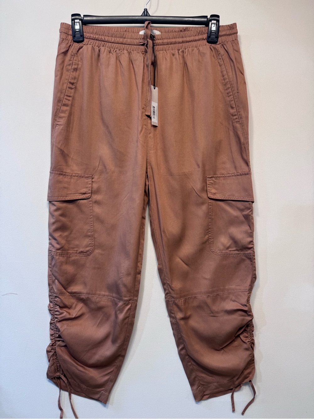 Martha Stewart Casual Cargo lightweight ankle pants 100% tencel nwt size large